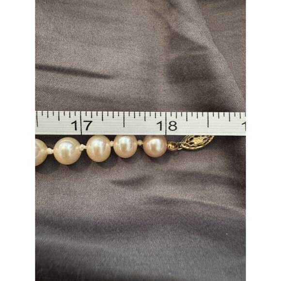 -NECKLACE Faux Pearls Creamy Color 19” Long Very Pretty - Picture 2 of 15